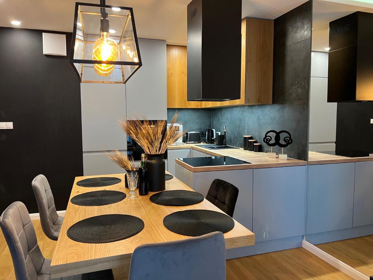 Family & Business Elegant Apartments, Kadzielnia, Wdk, Stadion Korona -1 Bedroom, Terrace, Garage, New! Kielce Kültér fotó
